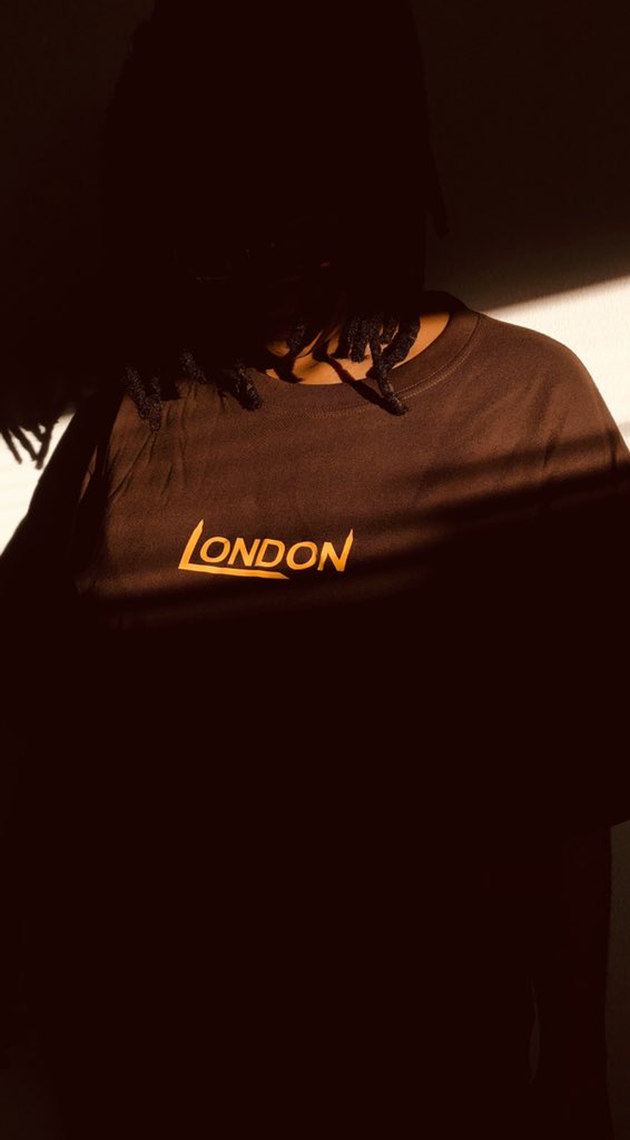 LondonLobata's tweet photo. Autumn/Winter🥀 https://t.co/ai3q5jNGqX