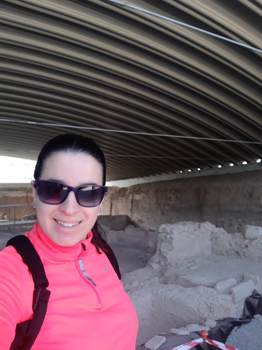 Que alegría abrir las puertas de nuestra Villa romana después de tantos días... para dejarla bien limpia y preparada para poder recibiros muy pronto.
#YoMeQuedoEnCasa #orgullosalareño #patrimoniomágico