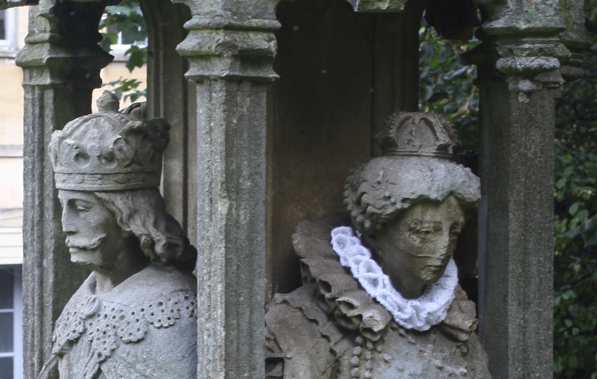 memorymazes's tweet photo. @mauricefells Found a photo of the knitted white ruffs!  🤣 @brizmiz @mauricefells I wonder who put them there? This was 2011! https://t.co/r96khd8sgD