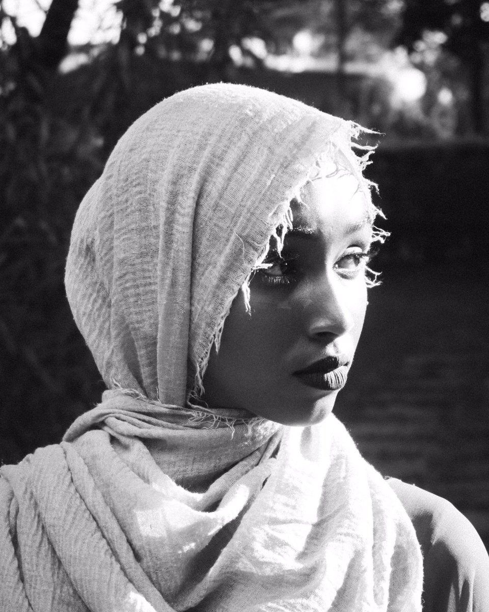 simplyluckie's tweet photo. Landed on these beautiful shots from 2018 featuring @simran_merali and Hindiyo https://t.co/x4aOLzu2NC