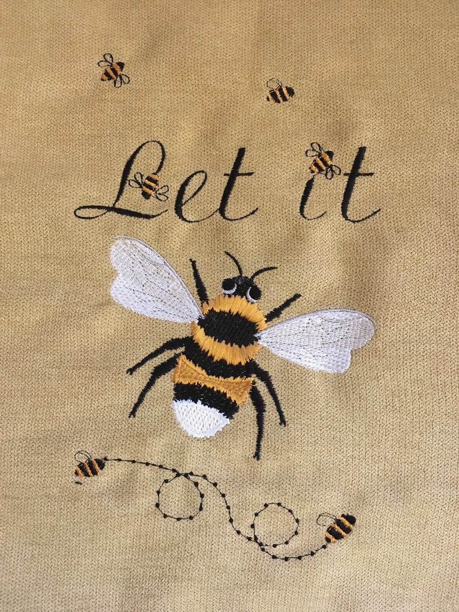 EllroseDesigns's tweet photo. New bee panels ready to make into bags. #beesayings #bumblebees #beelovers #bagdesigns #beesoftwitter #savethebees #machineembroidery https://t.co/nblSkpRCfl