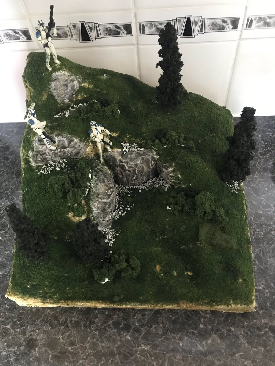 SamMindDesign1's tweet photo. @ManorsidePoole this is what Izzy made with her Daddy for #StarWarsDay #MayThe4thBeWithYou yesterday 👌🏻 Not quite finished yet but looking amazing 🖤 https://t.co/iKt2J07vft