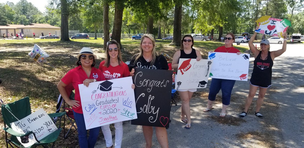 MHS_HorsePower's tweet photo. MHS teachers are the best, they all came out to see the seniors and congratulate them on 4 great years ! https://t.co/9bhZsXoA2X