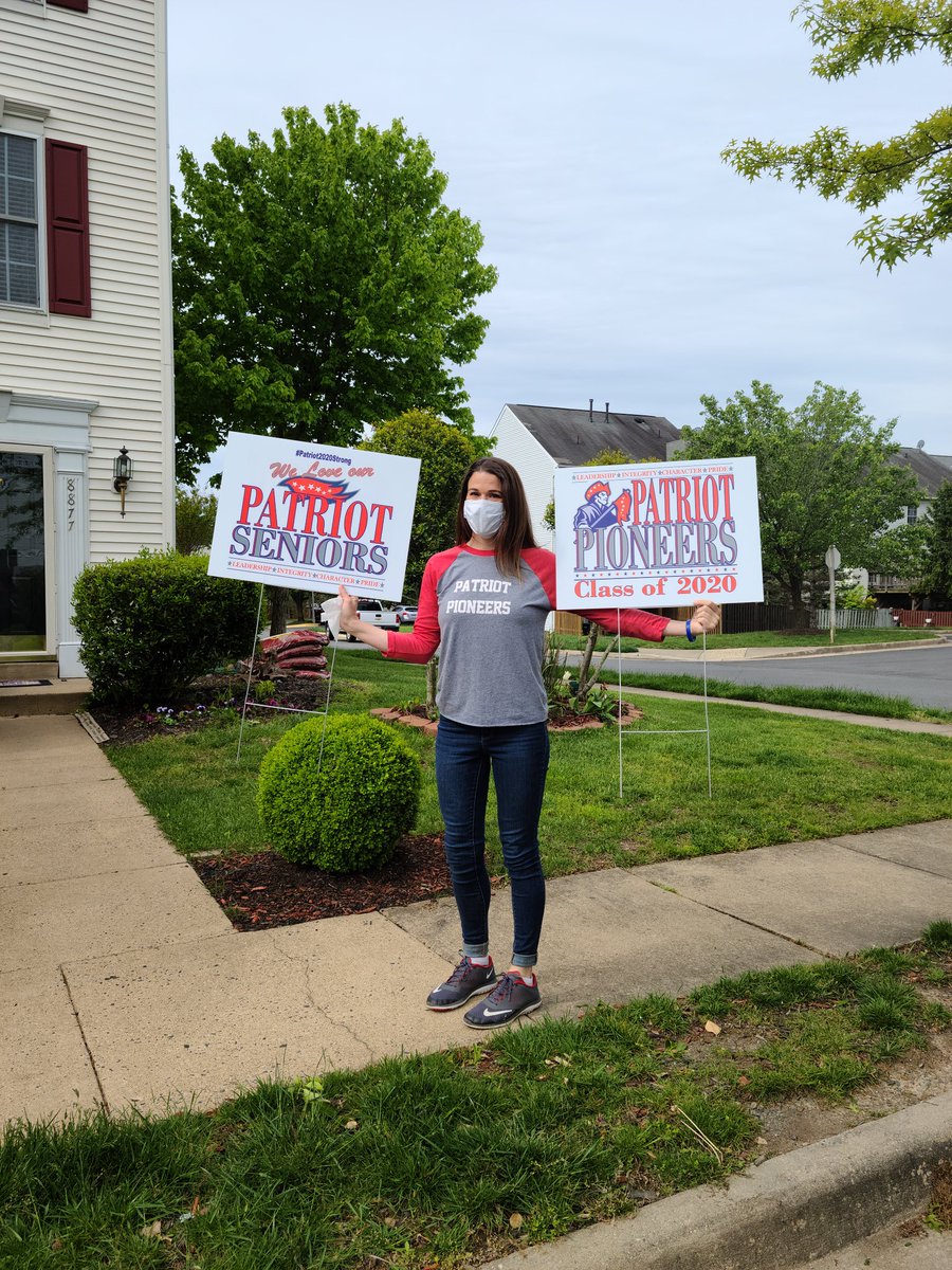 CoachSpeaksMath's tweet photo. Left a surprise for some sleeping seniors this morning with @APScholarsPHS #Patriot2020Strong https://t.co/j00K9ZMeab