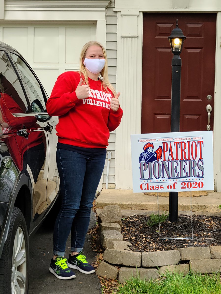 CoachSpeaksMath's tweet photo. Left a surprise for some sleeping seniors this morning with @APScholarsPHS #Patriot2020Strong https://t.co/j00K9ZMeab