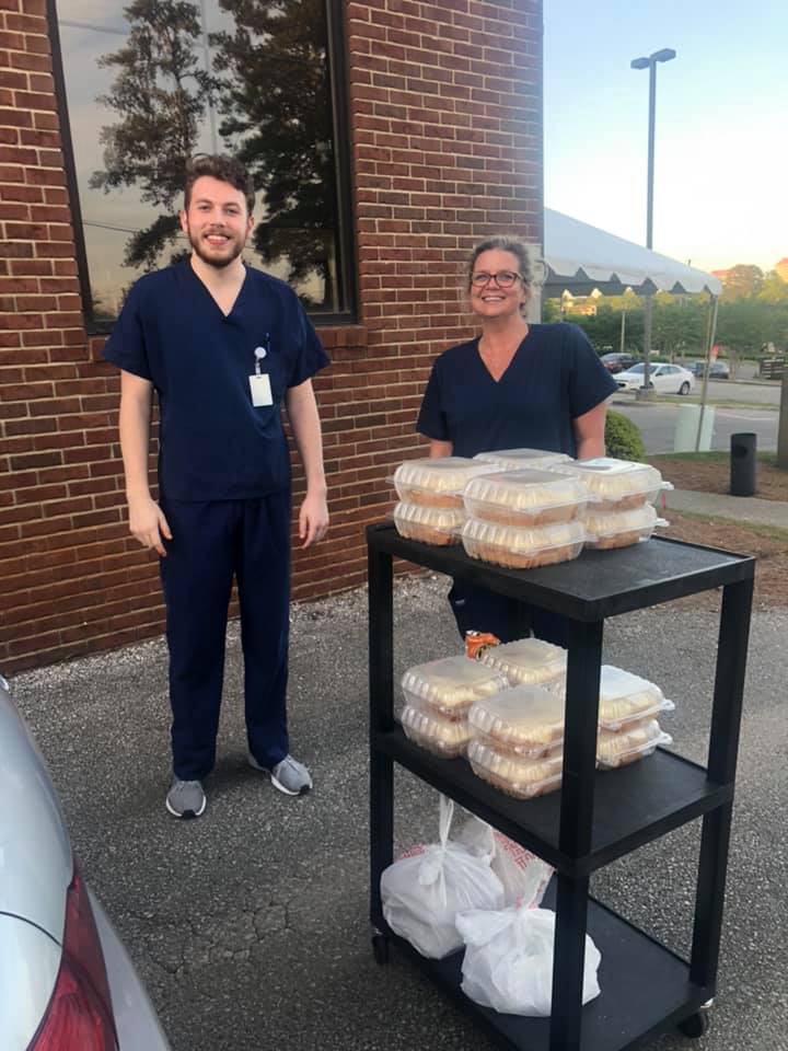 AssuranceLabs's tweet photo. We're grateful beyond words for our neighbors' continued support of the essential work of our lab teams in responding to COVID-19. Thank you to @BattleWinn for sponsoring a delicious delivery from Watkins Branch Bourbon and Brasserie. Every meal makes a difference! https://t.co/tkz8WHQfcC