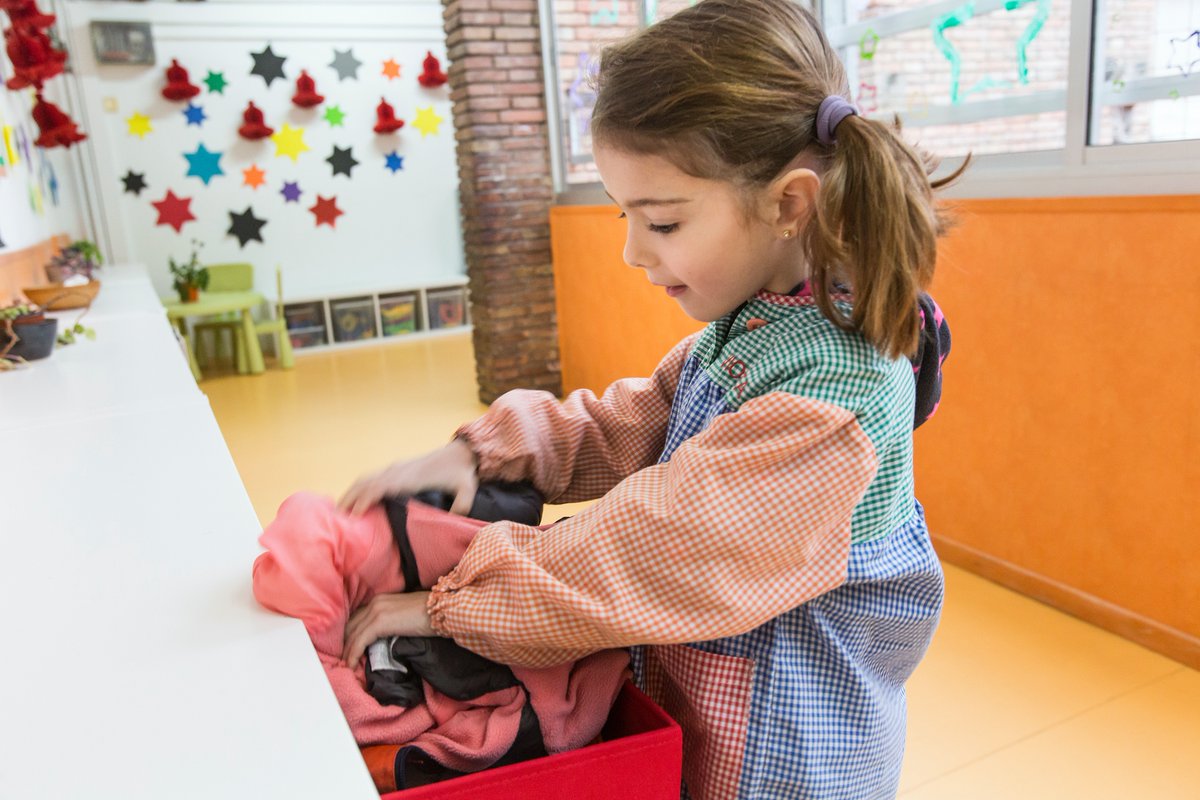 EeixampleI's tweet photo. Aquests dies estem preparant una acció comunicativa en directe, volem escolar també la vostra veu i explicar-vos la visió de centre que estem elaborant: una escola comprensiva, humana i integradora. Aviat us diem més coses.🤔 https://t.co/11wdghtaDM