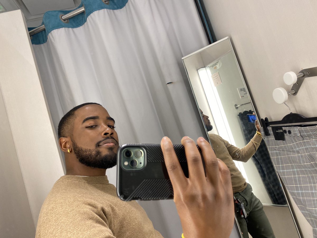 _Micheeeerr's tweet photo. @rodericmartez #FineAlphaTwitter Lets flashback to a time when haircuts existed, the sun shined brighter, and the light was always right. 🦍❄️ https://t.co/NT9Yazoqsz
