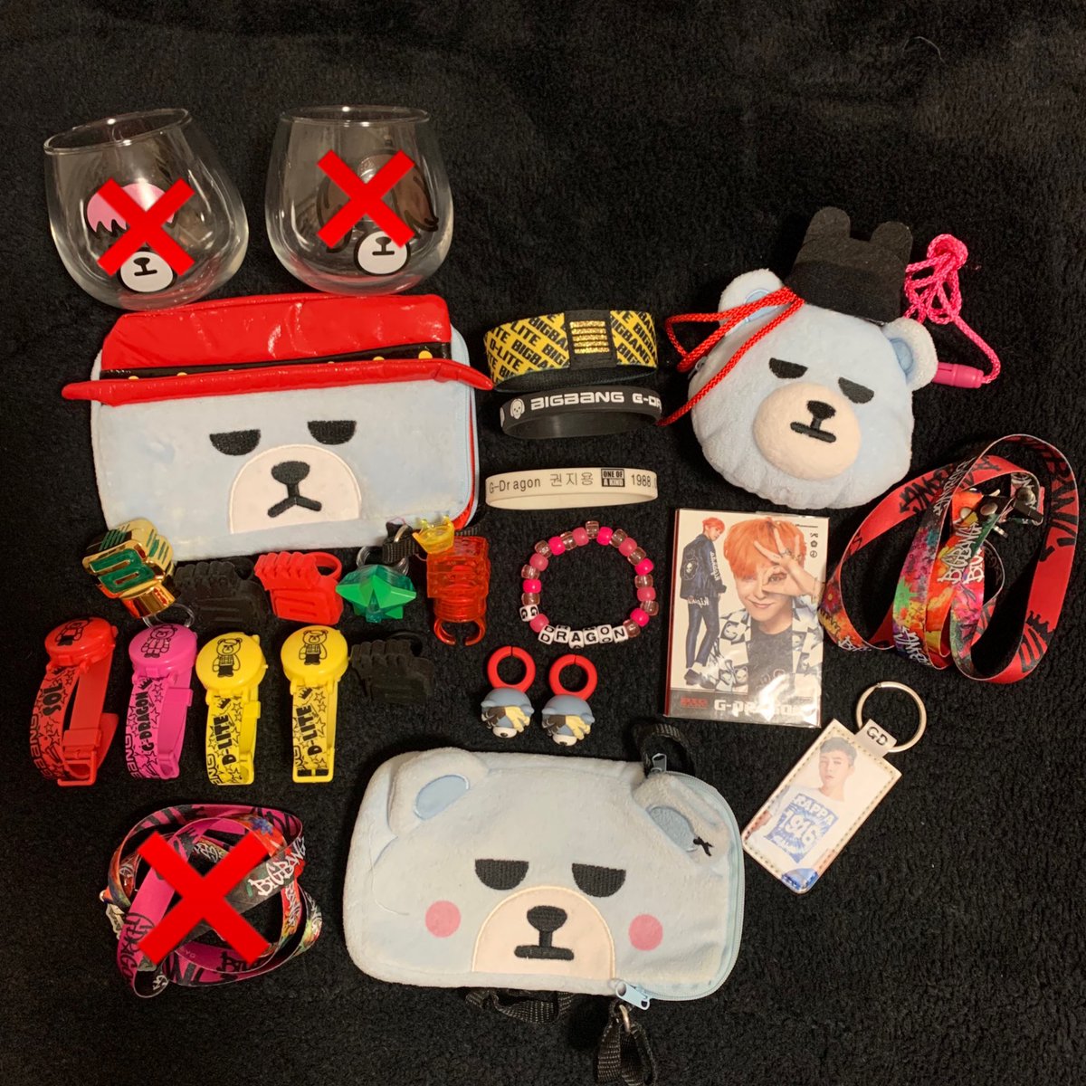 ForvictoRiSR's tweet photo. #BIGBANG #BIGBANG_グッズ #BIGBANG_譲 #iKON #iKON_グッズ #iKON_譲 #グッズ #グッズ譲 #拡散お願いします #拡散希望RTおねがいします 
BIGBANG iKON グッズ譲ります！！
気になるものあればDM.リプ きてください(^^) https://t.co/NrCZ8bCDfl