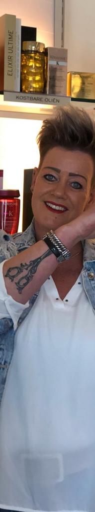 hezzy35's tweet photo. Ik / wij hebben vol gehouden !! Please laten we morgen goed nieuws horen!! En onze passie weer uit kunnen voeren !! #kappers #timeoutkappers #bedum https://t.co/gpcrSkG4An