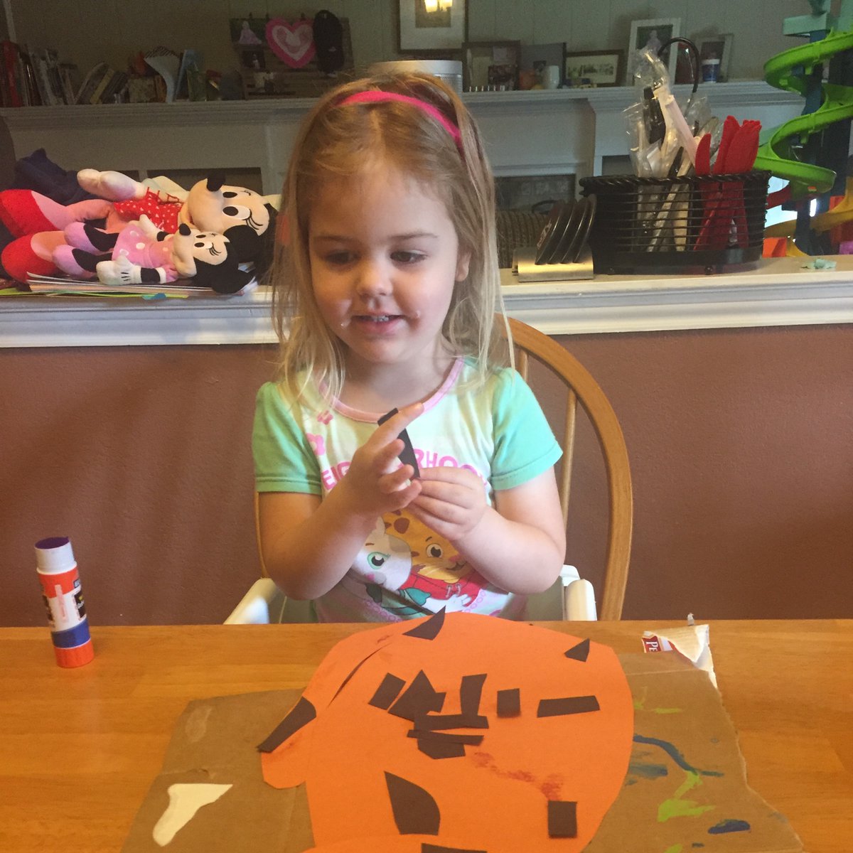 Happy teacher appreciation week to all the staff <a href="/ecdc_roos/">ECDC Roos</a>, we miss our teachers and to <a href="/PhysicsFunhouse/">Dan Marek</a>  #GHSUnity