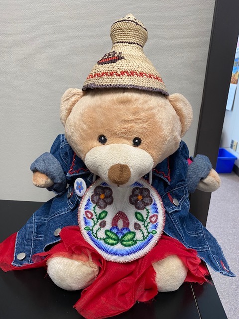 Today we honour all of the murdered and missing Indigenous women and girls and all who love them. Read the MMIWG report - there are things all of us can do to help make sure all women and girls are safe and respected: mmiwg-ffada.ca/final-report/