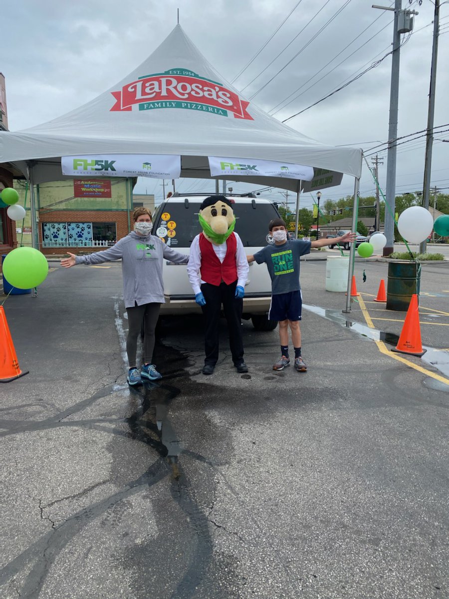 fhfeorg's tweet photo. @FHSchools @FH_5K LaRosa's Take-out Tuesday is open for business! Check your email for #FH5Kind 25 percent off coupon code. https://t.co/tLtyuTW4VK