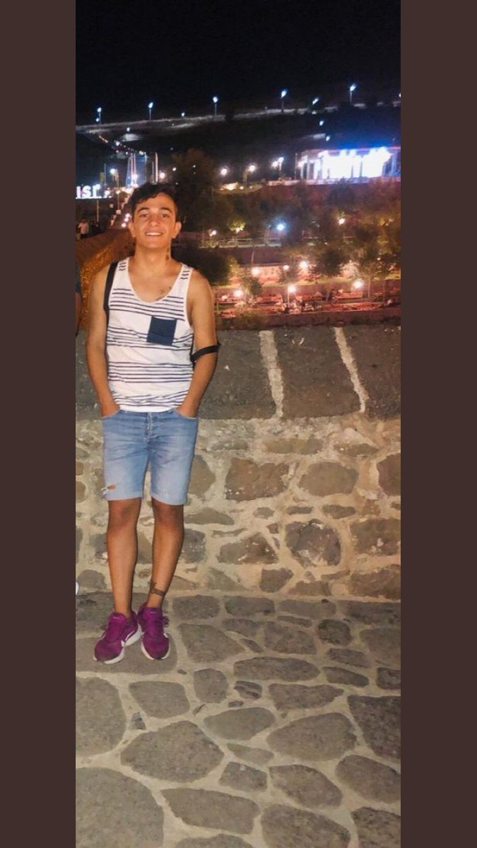 Devrim66748081's tweet photo. #diyarbakırgay #Diyarbakirgay 
#diyarbakirgay #diyarbakirgay #diyarbakirgay #Diyarbakirgay  Diyarbakırdan Evrim ben 19 yaşındayım pakımlı parlak pasifim yerim yok ❤05050033931❤ https://t.co/dk4z7fW3X2 #diyarbakırgay https://t.co/NxPJfQudG1