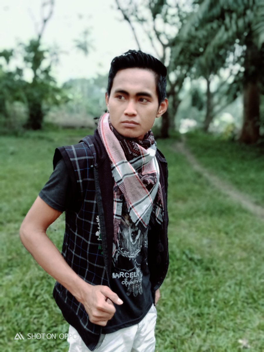 d_lasmana94's tweet photo. Jangan ungkit masalalu.. karena aku udah gak ada di sana..

@d_lasmana94 

#nyarisviral https://t.co/uC4tuk0GTj