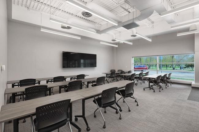ISUResearchPark's tweet photo. #TenantTuesday We recently finished Pivot Bio's (@pivotbio) space and it is a great example of what can be done to modernize spaces in an existing facility! Read more about our newest tenant in our multi-tenant space: https://t.co/hgnM3Iu6mO https://t.co/2cP3kFuaD0