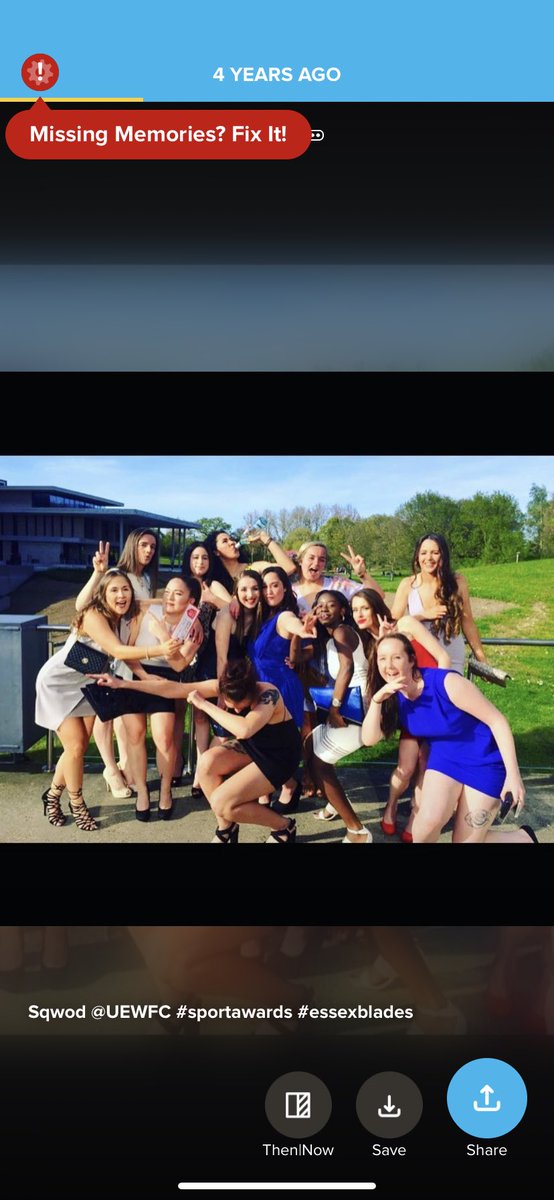 LuciaTurner12's tweet photo. The night I collected my Colours for Essex Uni with my these legends! #uewfc @UEWFCBlades @raalynch @Hattie_15 🖤 ⚽️MISS U GUYS https://t.co/cIBpvTUpmd