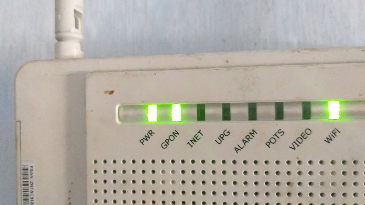 RafaelGlezR's tweet photo. @AXTEL @AXTEL_SC Sin servcio desde temprano, obviamente no me puedo comunicar por teléfono porque no tengo linea 😭 
GPON intermitente https://t.co/ojqW7pUjJA