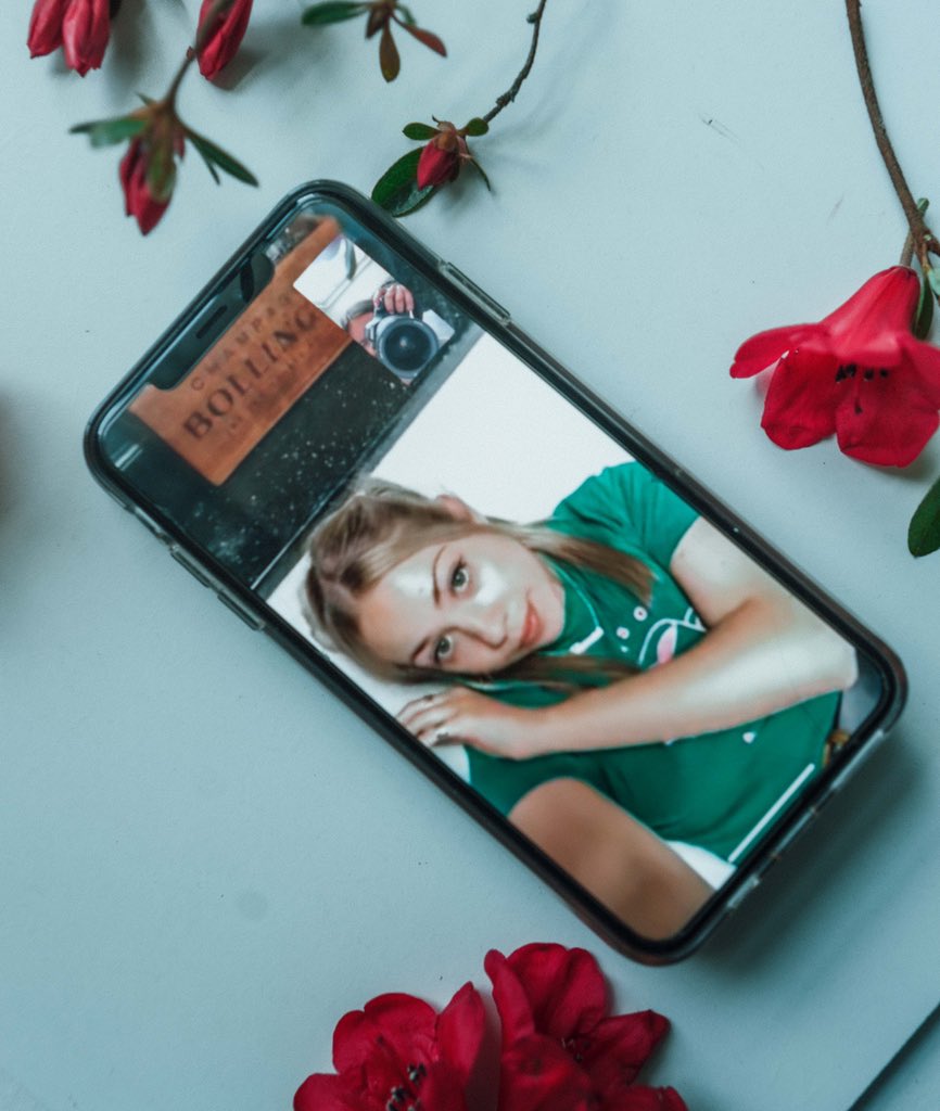 Lauran Hibberd tweet media