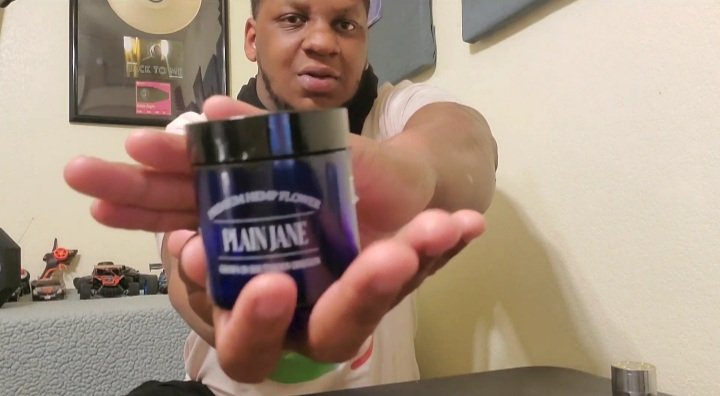 EddieLovesCBD's tweet photo. New review of #SuverHaze From @tryplainjane 🔥
https://t.co/AM8kBICRrl

#CBD #CBDlife #CBDdaily #PlainJane #HEMP #hempflower #CBDHempflower #cbdflower #CannabisCommunity #cannabisculture #cannabisindustry #cannabis #smokeupchallenge #KushUpChallenge https://t.co/HW7pU4FXRB