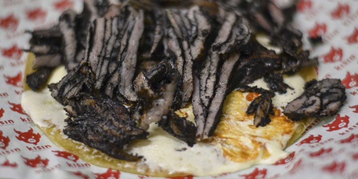 Htl_CJM's tweet photo. Nacieron en Mérida y ya están fascinando los paladares mexicanos. Son los tacos al pastor negro, la muestra de que la gastronomía mexicana está viva.

https://t.co/mAUjBqa6ZN

#Morelia #Michoacán #CasaJoséMaría #CentroHistórico https://t.co/sTylVzHTl7