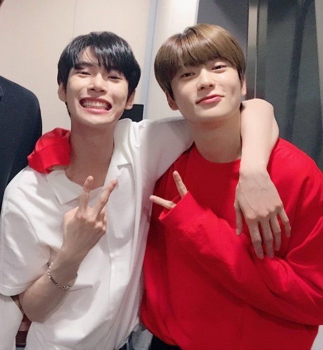 เคยสัญญากันไว้ว่าจะไม่มีแฟน แต่ตอนเกี่ยวก้อยก็ไม่ได้บอกว่าโตไปห้ามเป็นแฟนกันนี่นา