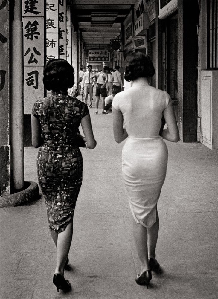 the 1920s shanghai also known as the “paris of the east” as it became the hub of chinese entertainment and culture, also the commercial center of east asia, shanghai emerging fashion industry introduced the form-fitting high slit dress, qipao.