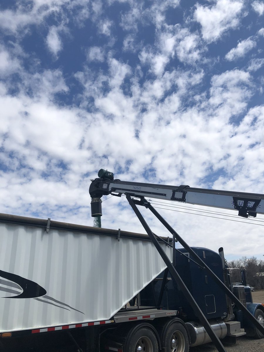 <a href="/C4SeedTreating/">C4 Seed Treating</a> doing up some <a href="/NKSeedsCanada/">NK® Seeds Canada</a> M2’s for a customer in the Moose Jaw area. Coverage is awesome, great job guys!
<a href="/VaughnCrone/">Vaughn Crone</a> <a href="/BraedenCrone8/">Braeden Crone</a>