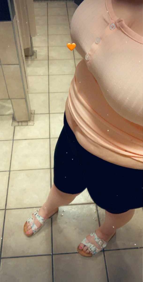 bryan_baley's tweet photo. Chunky mamas🥰 #sellingncontent #buyingnudes #bbw #onlyfans #sexy https://t.co/K2VxzAUWPf