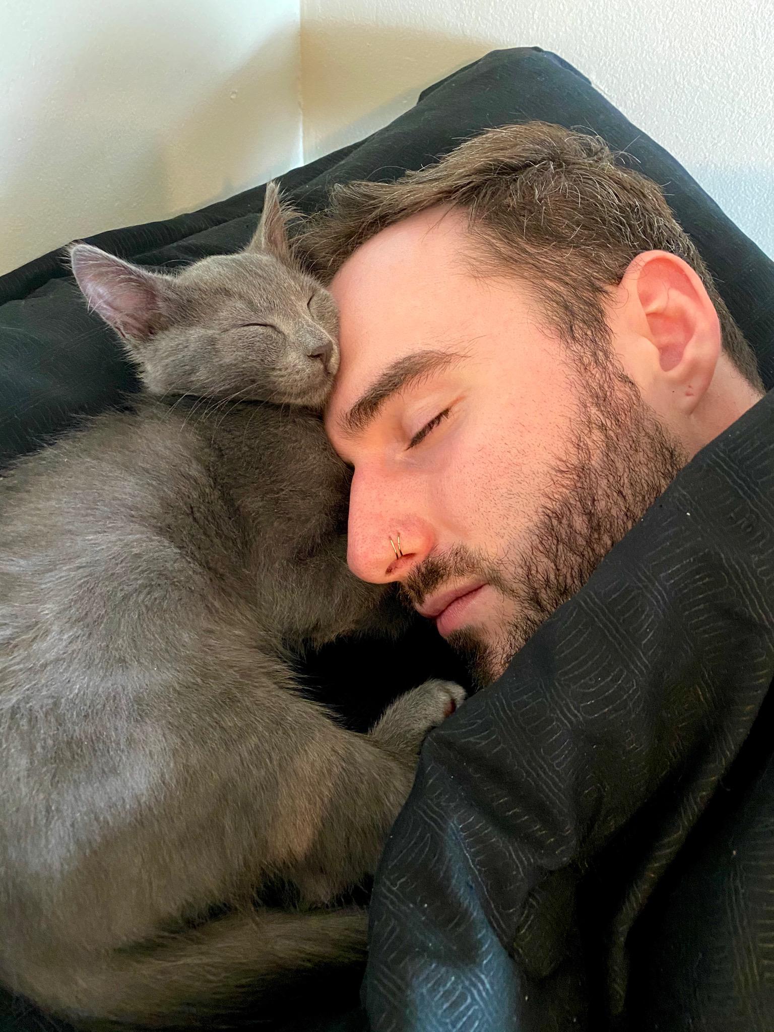 EXRVTq5WoAEFHzk.jpg:large