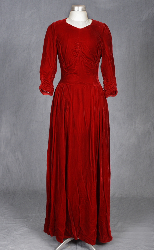 On #RedDressDay, we honour Missing and Murdered Indigenous Women and Girls. 

Learn more at: mmiwg-ffada.ca/final-report/

#NoMoreMMIWG #CallsForJustice

Image: Guelph Museums Collection, Dress, 1942. 1996.25.6