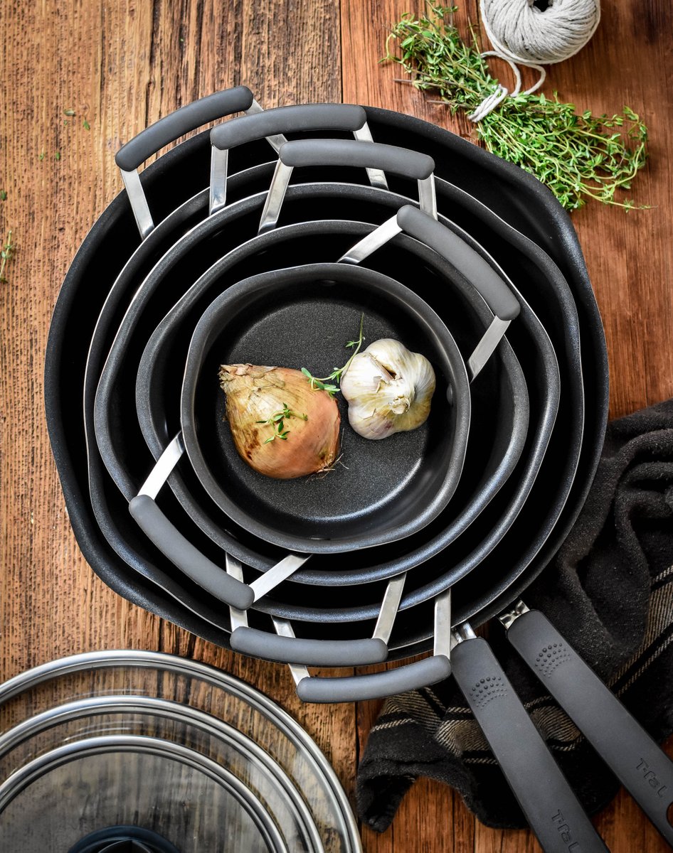 Tfal_Canada's tweet photo. Doing some deep cleaning &amp; cupboard organizing? 
All-in-One Stackables 10 Pcs cookware set saves you space helping your kitchen stay tidy - Mary Kondo style! #homewithtfal #organization #springcleaning #cookware https://t.co/Dwk7MpfmBc