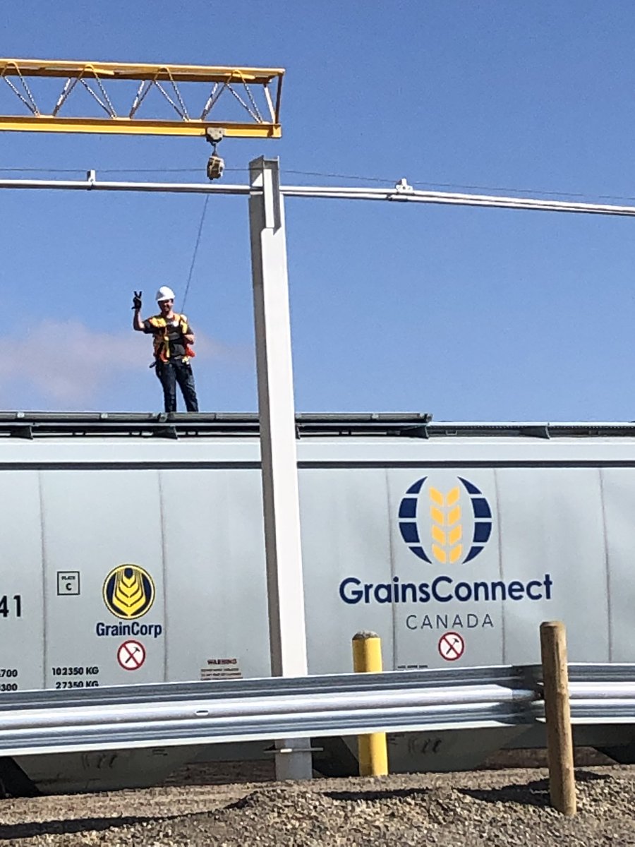 Beauty spring day for car loading at GrainsConnect Huxley. Everyone have a good, safe spring!! #FamilyFarms