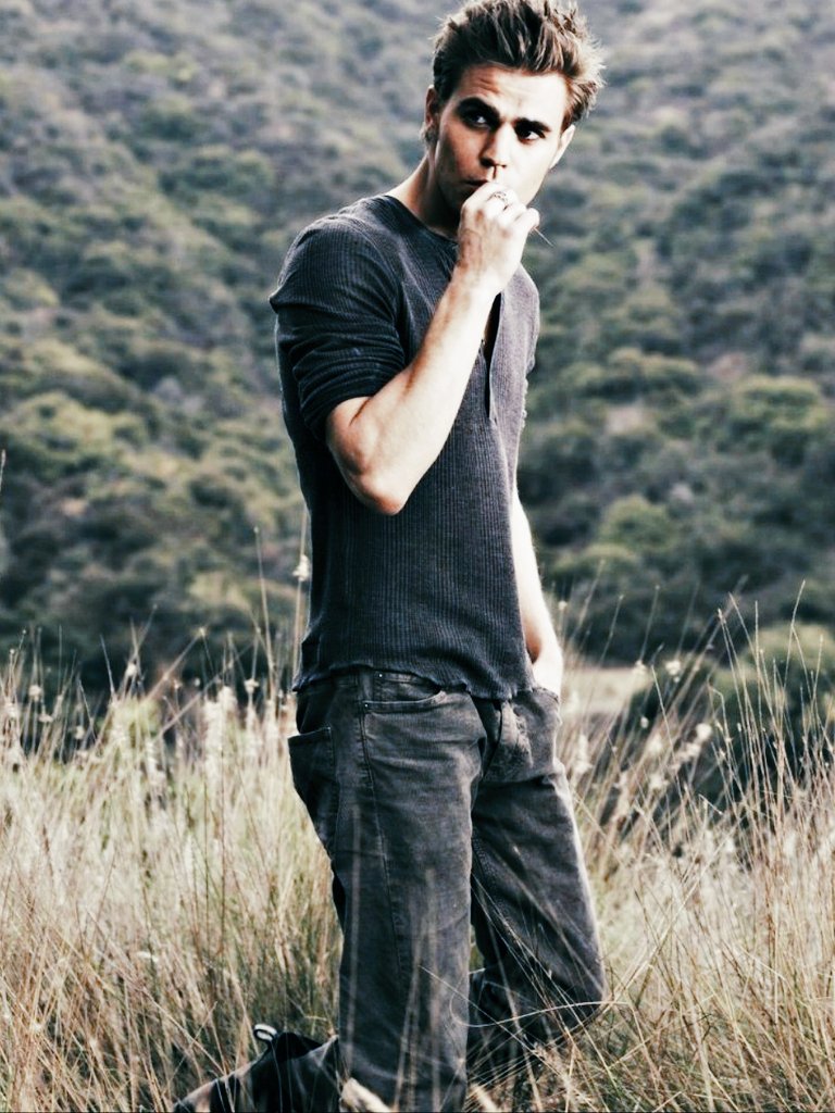 midnightrqinn's tweet photo. they need to be casted for a next love affair series or movie and make all of us shaking https://t.co/Qrz93kMOCk