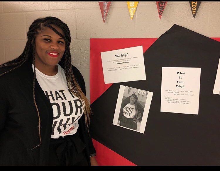_SHSAdviser's tweet photo. In honor of Senior Week, my favorite bulldog memory is
- my team winning the kickball tournament in 4th grade
- Becoming the College Adviser at SHS (I love everything about that) 
- Making shirts for my brother’s football games
- All of my senior year 

#FavBulldogMemory https://t.co/zDcClMfWLD