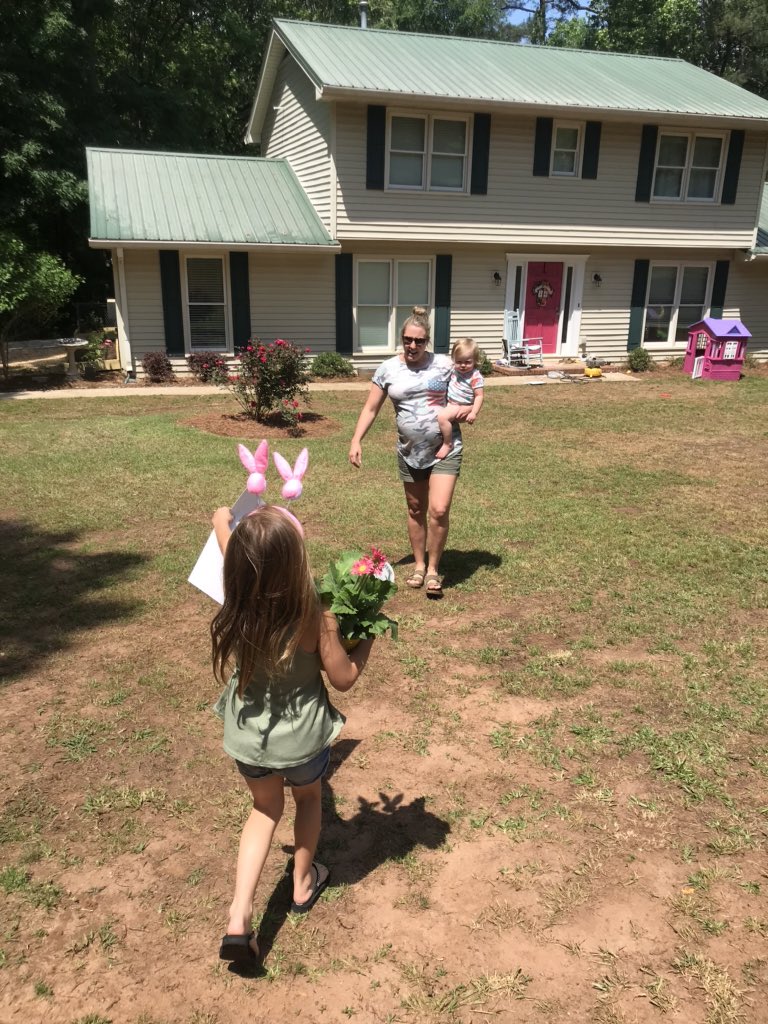 andreamommy4's tweet photo. Day 2 of Teacher Appreciation Week! We made a surprise visit to Ava’s loving teacher @lisemarie25 house! So great to see you! Thank you so much for loving Ava, we are beyond grateful for having you in our tribe! #rpesteachersrock #ncssbethebest @RPES_Cougars https://t.co/y0euJZ1DM6