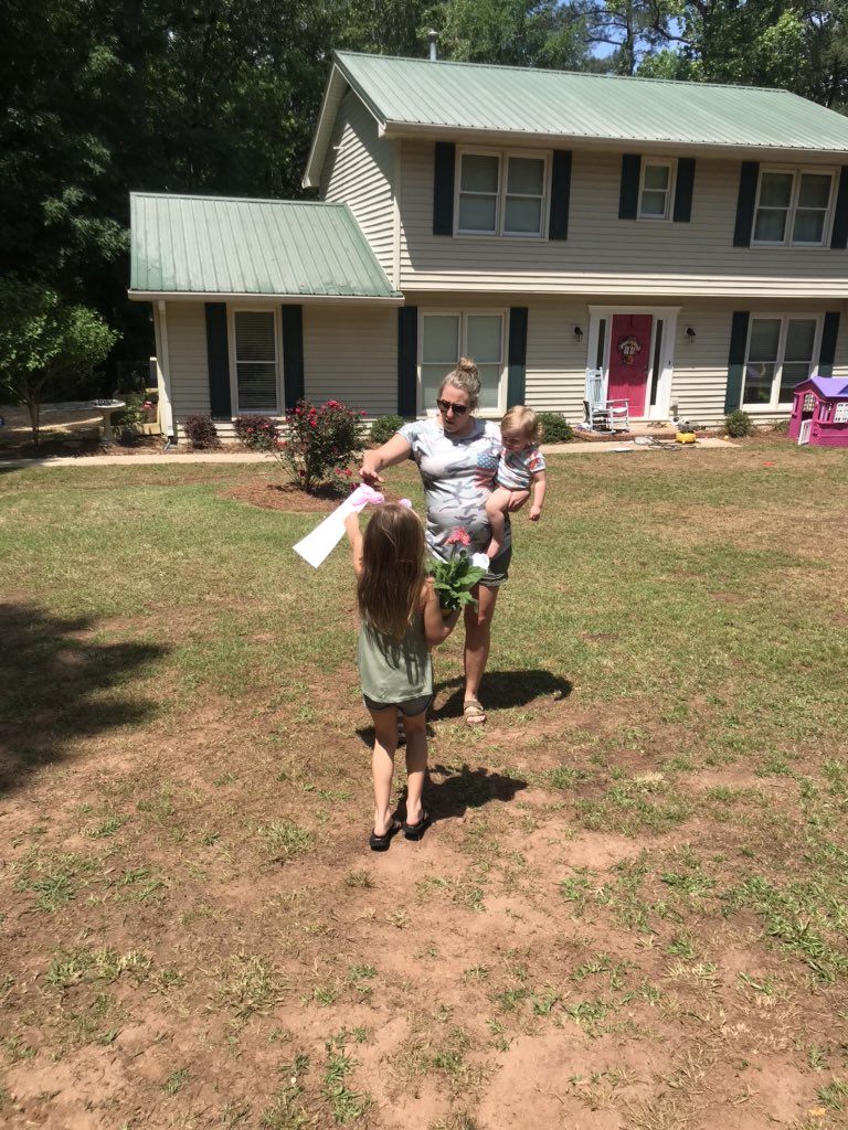 andreamommy4's tweet photo. Day 2 of Teacher Appreciation Week! We made a surprise visit to Ava’s loving teacher @lisemarie25 house! So great to see you! Thank you so much for loving Ava, we are beyond grateful for having you in our tribe! #rpesteachersrock #ncssbethebest @RPES_Cougars https://t.co/y0euJZ1DM6