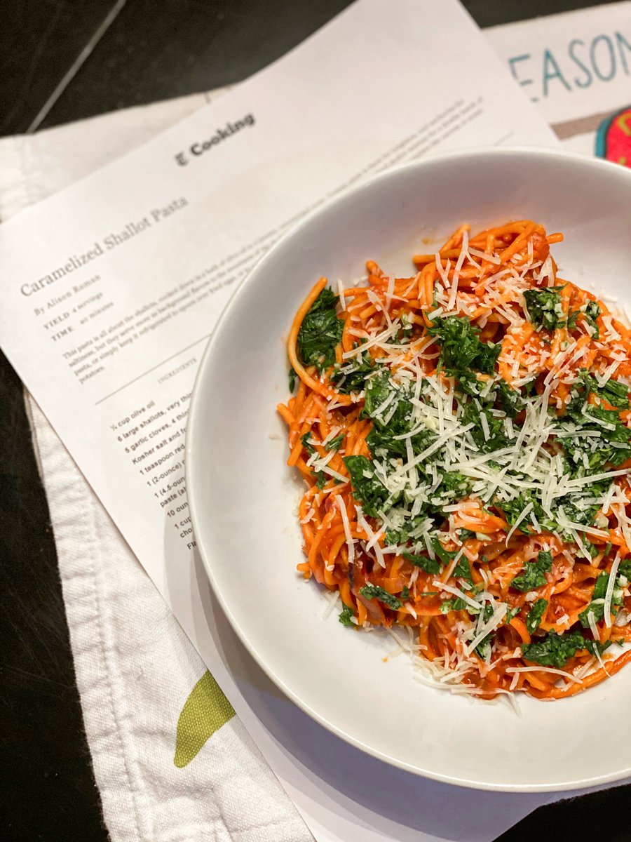 ReadtheLabl's tweet image. We found @alisoneroman 's Caramelized Shallot Recipe and had to add a nutritious ReadtheLabl twist to it! Our sauces easily replace the tomato sauce in the original recipe for additional flavor + a plate full of vitamins and minerals. Recipe on Site --&amp;gt; bit.ly/ShallotPasta