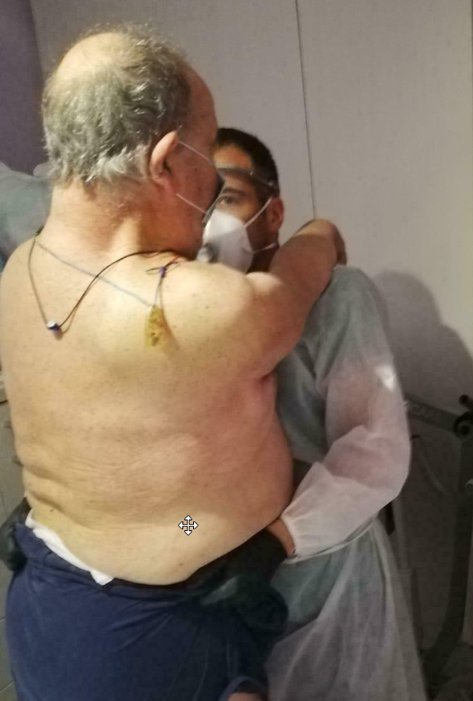 sirneurologic's tweet photo. En el #SIRN hemos diseñado un protocolo de actuación para ir a hacer #terapia a #domicilio. Para ello es de vital importancia la colaboración de los pacientes y Muchas gracias a todos!
#sirneurologic #quedatacasa #covid19 #DesescaladaResponsable #PatinetesGomeep #DavidPadro https://t.co/FlDP1JcDoY