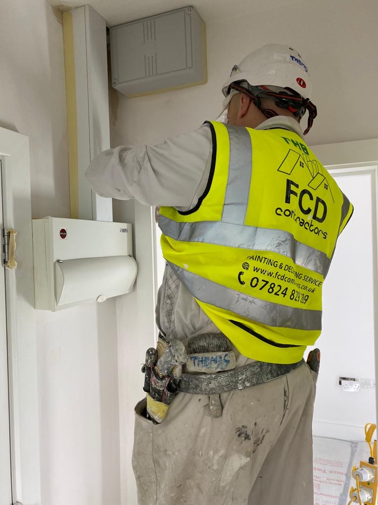 FCDcontractors's tweet photo. #Interior and #exterior #paintinganddecorating #project in progress:
✔️All your items will be secured before we begin our work
✔️Preparing - filling cracks &amp; holes
✔️Applying decorating caulk where necessary
✔️#Sanding – smoothing the surfaces
✔️#Undercoating
✔️Final coating https://t.co/94cJ6ZZJCh