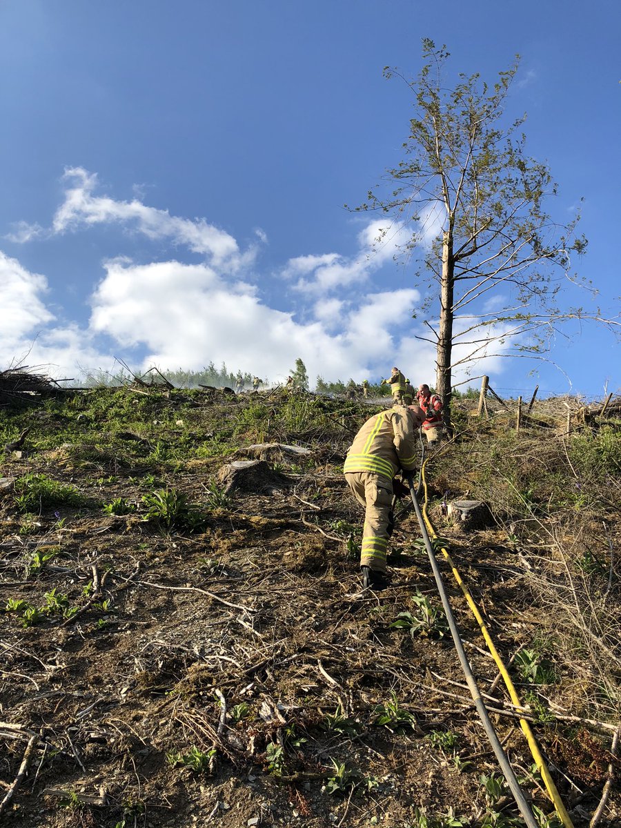 Llandod Fire (Stn 13) tweet media