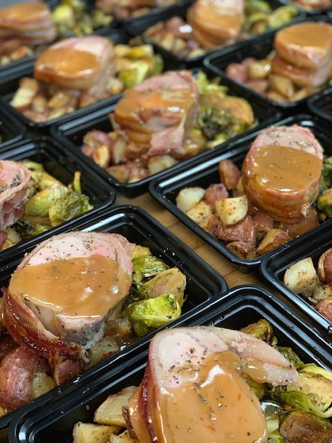 PinxCatering's tweet photo. Pinx loves serving up fresh and delicious meals for our customers!

Don’t forget to place your order for this week or our special Mother’s Day brunch meal.

#pinxcatering #goodfood #mothersday #covid19 #quarantine #fooddelivery #supportsmallbusiness https://t.co/Ayut3uTmSc