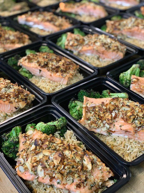PinxCatering's tweet photo. Pinx loves serving up fresh and delicious meals for our customers!

Don’t forget to place your order for this week or our special Mother’s Day brunch meal.

#pinxcatering #goodfood #mothersday #covid19 #quarantine #fooddelivery #supportsmallbusiness https://t.co/Ayut3uTmSc