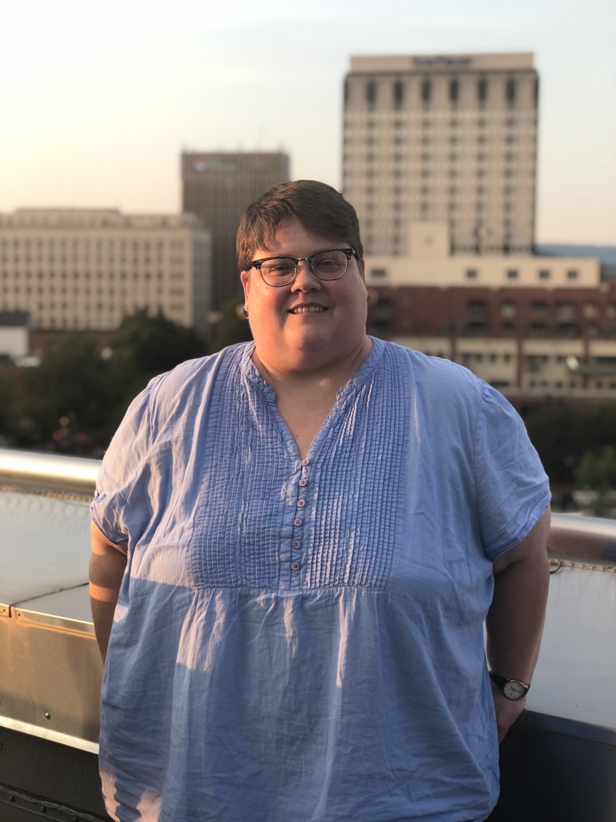 PEFinnovation's tweet photo. Today's #Teacherpreneur spotlight is @STEMcha's  Shannon Seigle!

Her program, VirtuREAL Collaborative, aims to develop learners, thinkers, and conscientious citizens for lifelong success by changing what education looks like in the 21st Century classroom. #HCSTeacherAppreciation https://t.co/h6sSQ4Y9oZ