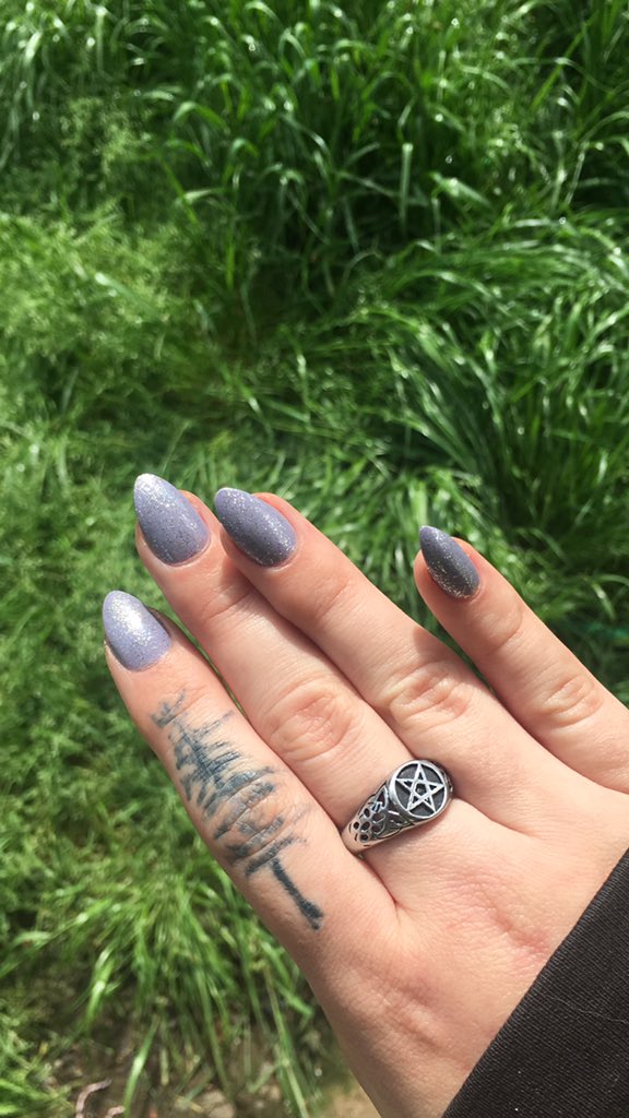 princess_rough's tweet photo. Princess got her nails fixed 🎀✨💜 https://t.co/7XUS6DgnuY