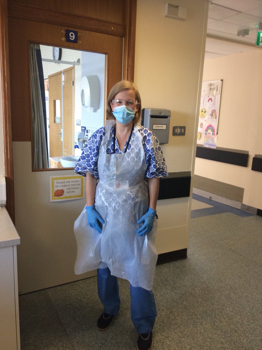 Thanks to <a href="/HyndlandSec/">Hyndland Secondary</a> &amp; <a href="/maureen0207/">Maureen McKenna</a> for my wonderful #superscrubs -they are being put to good use <a href="/UHMonklands/">University Hospital Monklands</a> 😷👩‍⚕️#COVID19