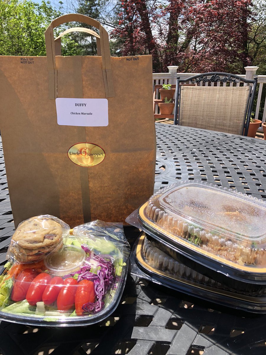 Miss_Duffy_'s tweet photo. Feeling so loved and appreciated! Thank you, GW HSO, for such a delicious lunch! Happy Teacher Appreciation Day to all my fellow teachers! 🥰🍎 #GWHappy #MahwahConnects https://t.co/wUXIlaMOCM
