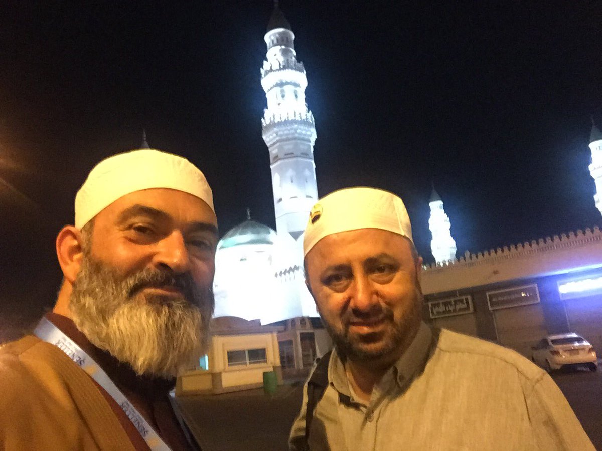 Her resminde bir mabede sırtını verdin😞