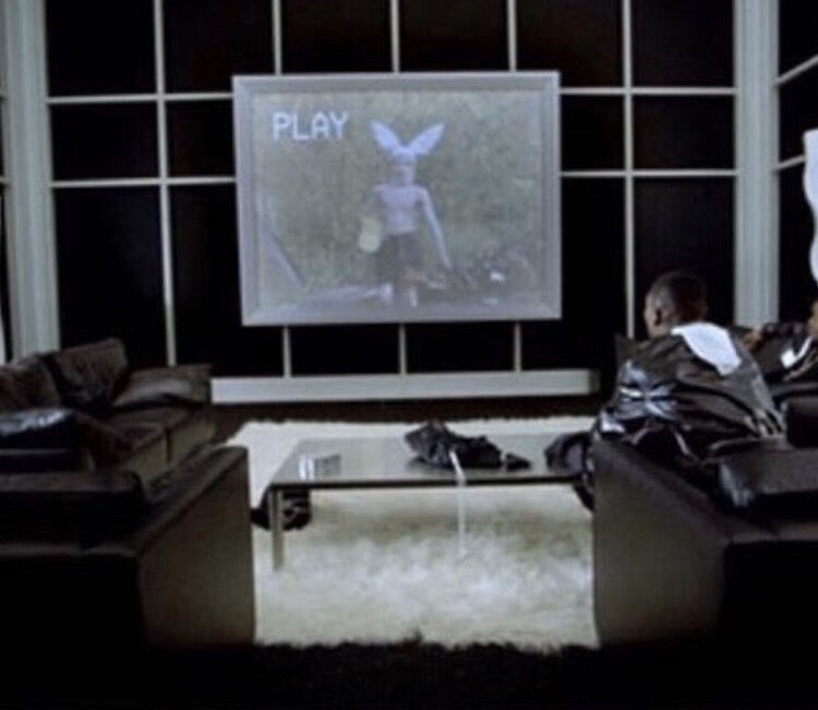eoghanrd's tweet photo. cinema peaked during belly (1998) when they get to dmx house he puts on gummo by harmony korine and nas is like "what the fuck is this" https://t.co/nF1O5u208A