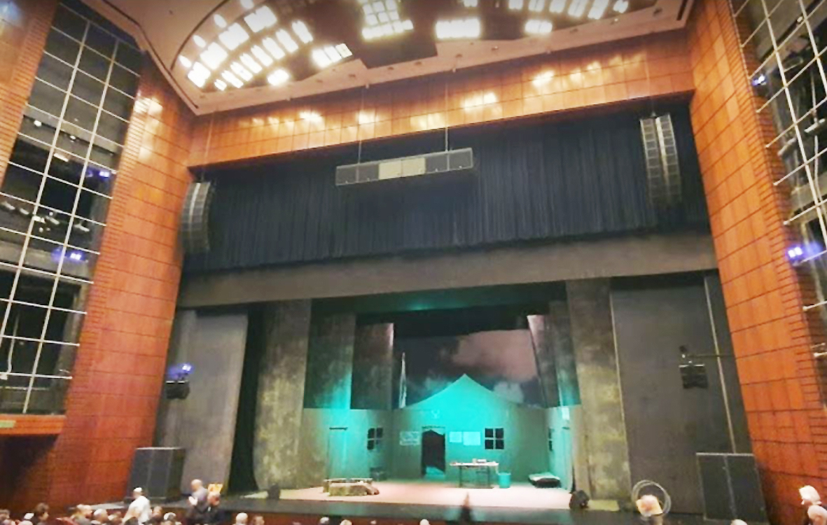 L_ACOUSTICS's tweet photo. Meir Nitzan Rishon LeZion Cultural Hall is hailed as the most prestigious and beautiful performance hall in Israel. L-Acoustics partner #Lightone designed a #Kara/#Kiva install that delivered the ultimate in sound while respecting the venue's sightlines: https://t.co/lGbGKi3Y6x https://t.co/hqQKohoF0o